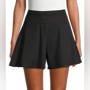 Vince linen flounce shorts in black